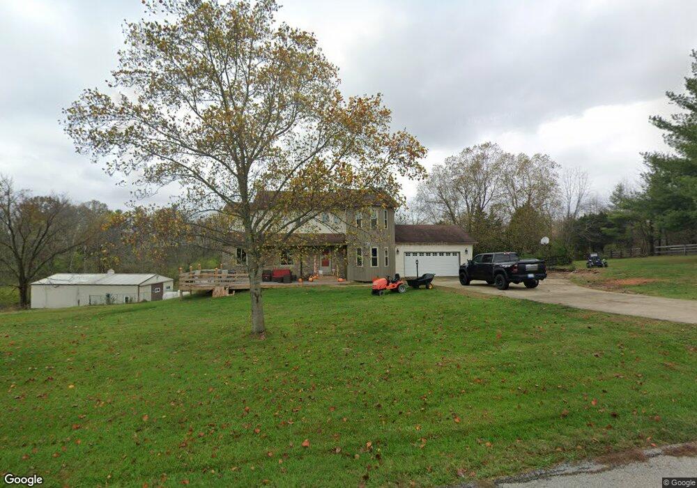 4706 3 Lakes Rd, Crestwood, KY 40014 - photo 1