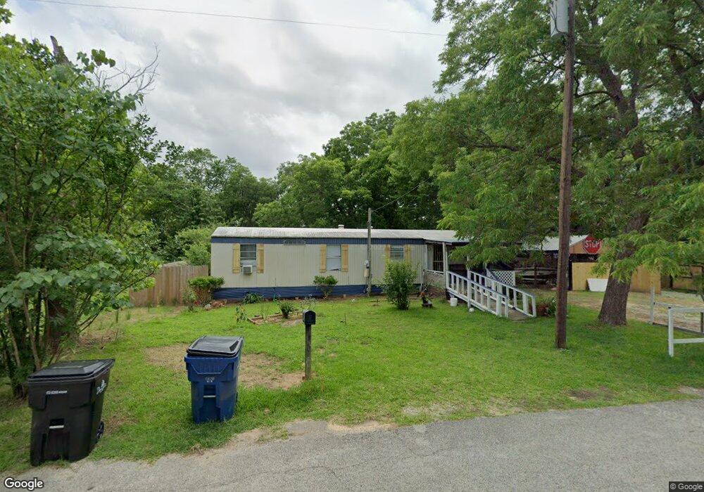 522 W Collins St, Denison, TX 75020 - photo 1