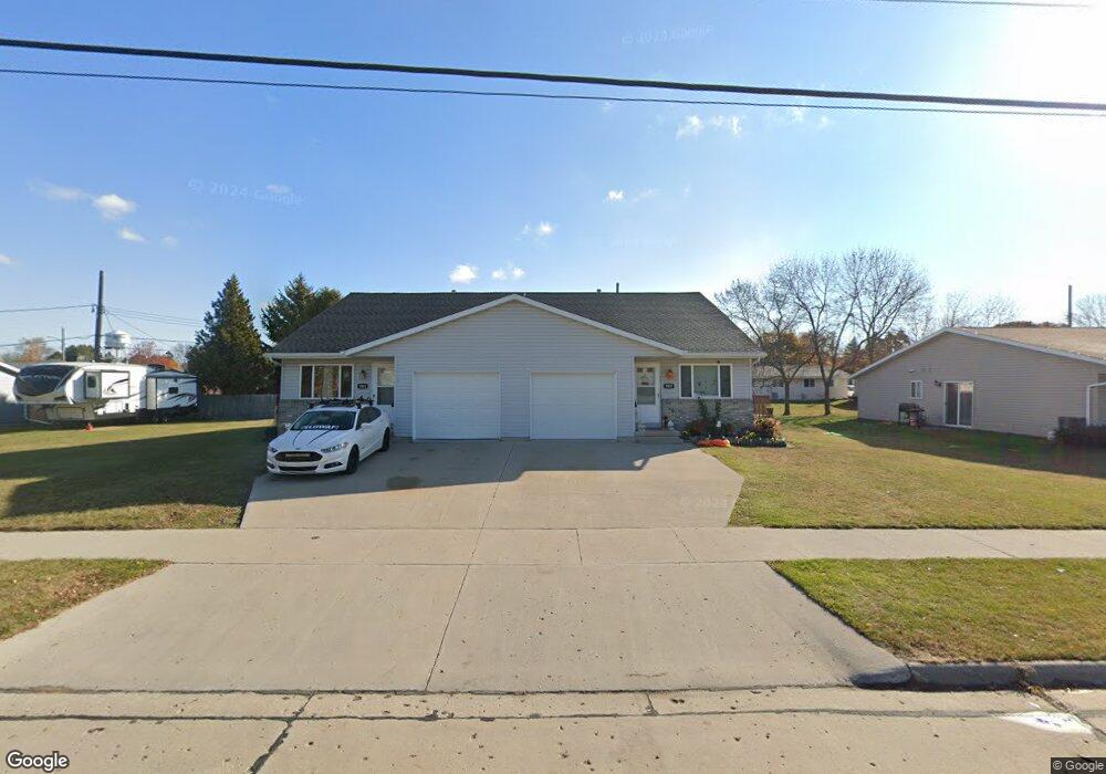 903 Columbus St unit 905, Two Rivers, WI 54241 - photo 1