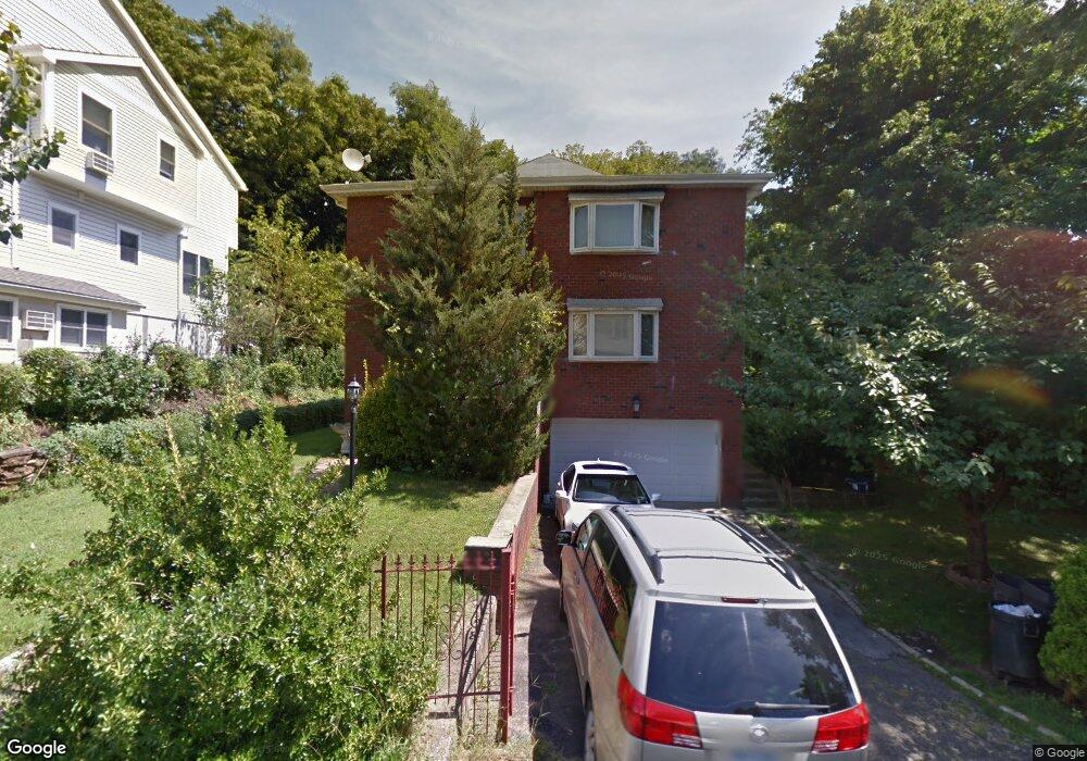 4 Delia Ct, Yonkers, NY 10710 - photo 1