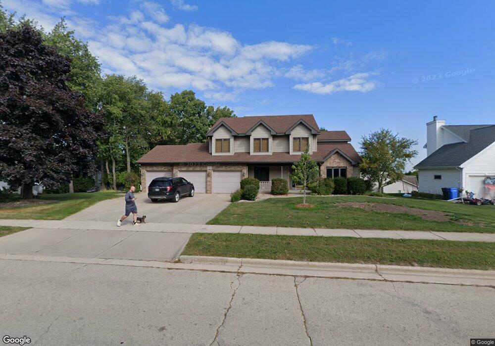 823 Red Tail Ridge, Oregon, WI 53575 - photo 1