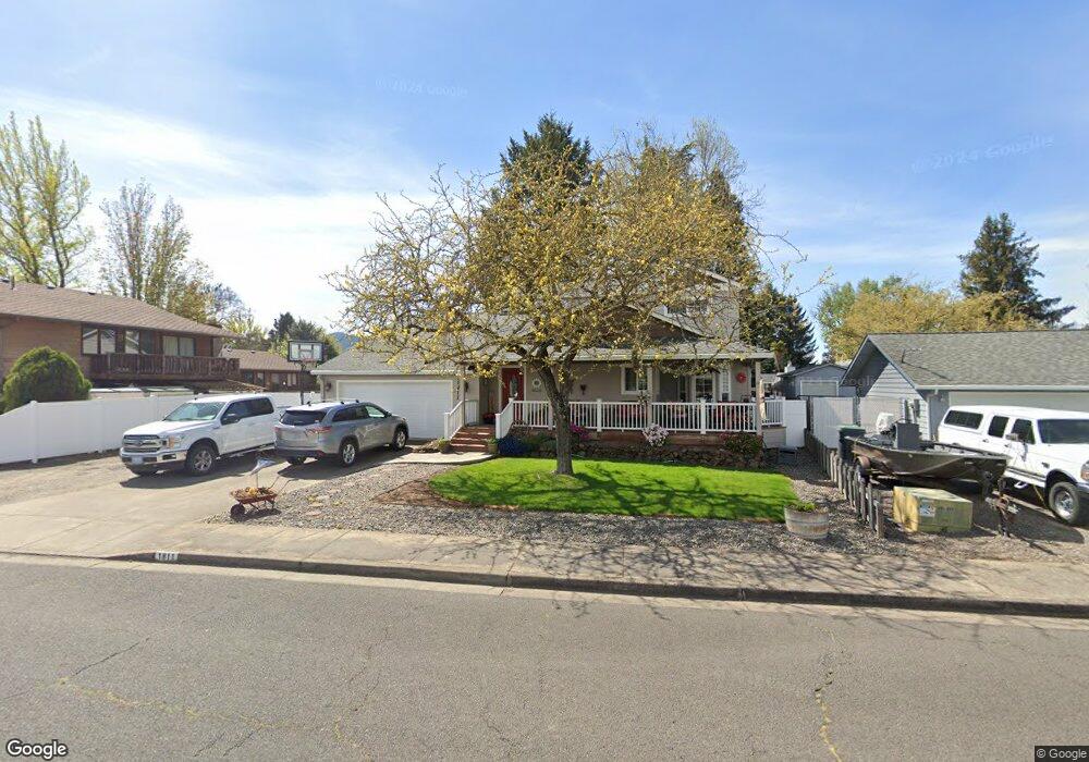 1811 Nancy Ave, Central Point, OR 97502 - photo 1