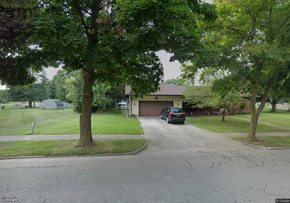 295 S Silver St, Bad Axe, MI 48413 - photo 1