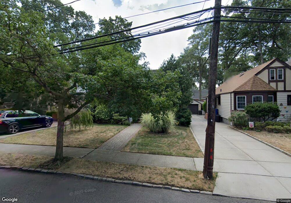 100 E Euclid St, Valley Stream, NY 11580 - photo 1