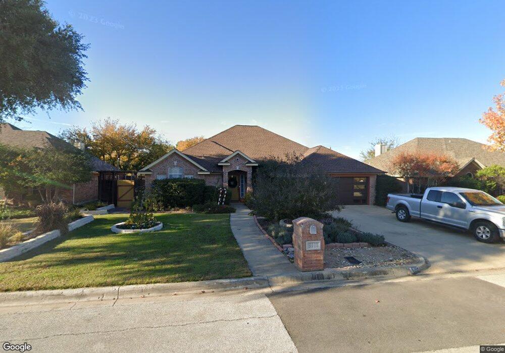 9113 Meandering Dr, North Richland Hills, TX 76182 - photo 1