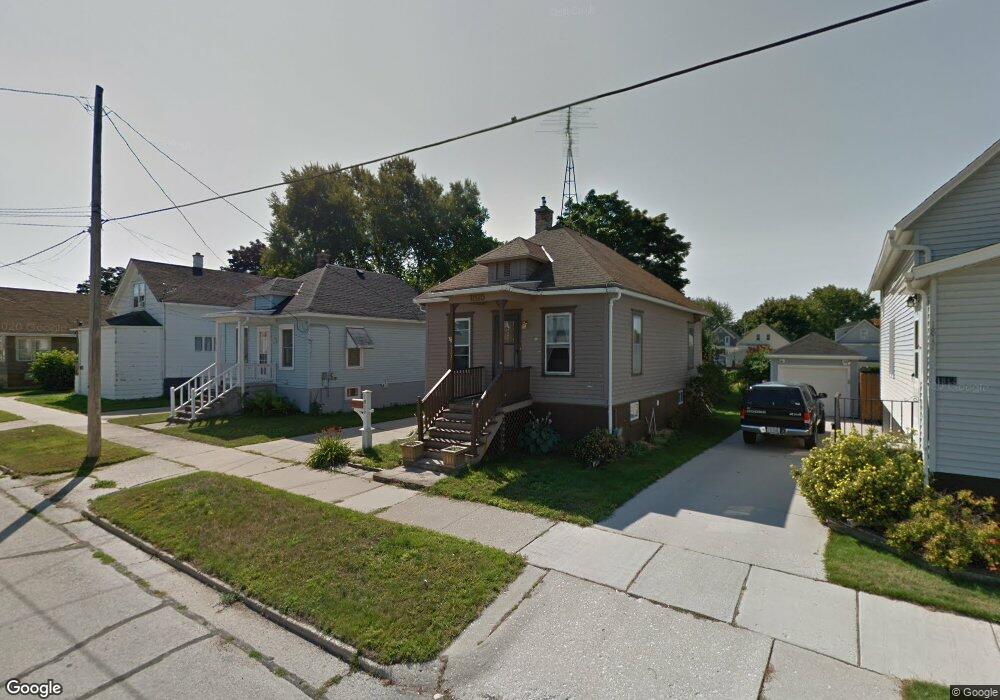 1815 22nd St, Two Rivers, WI 54241 - photo 1