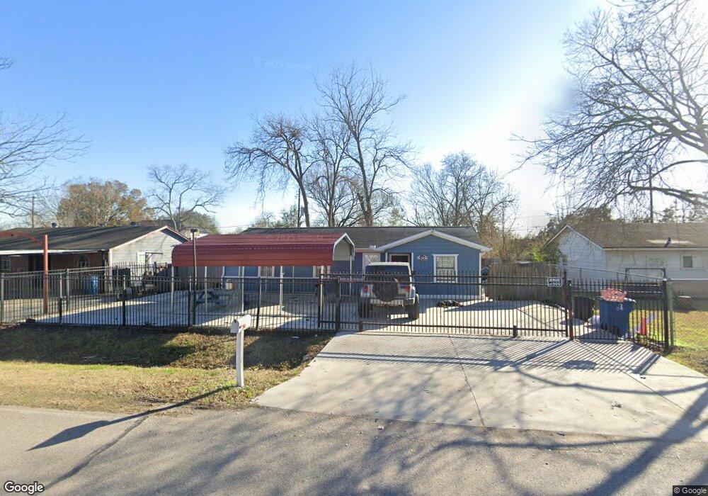 2310 Mooney Rd, Houston, TX 77093 - photo 1