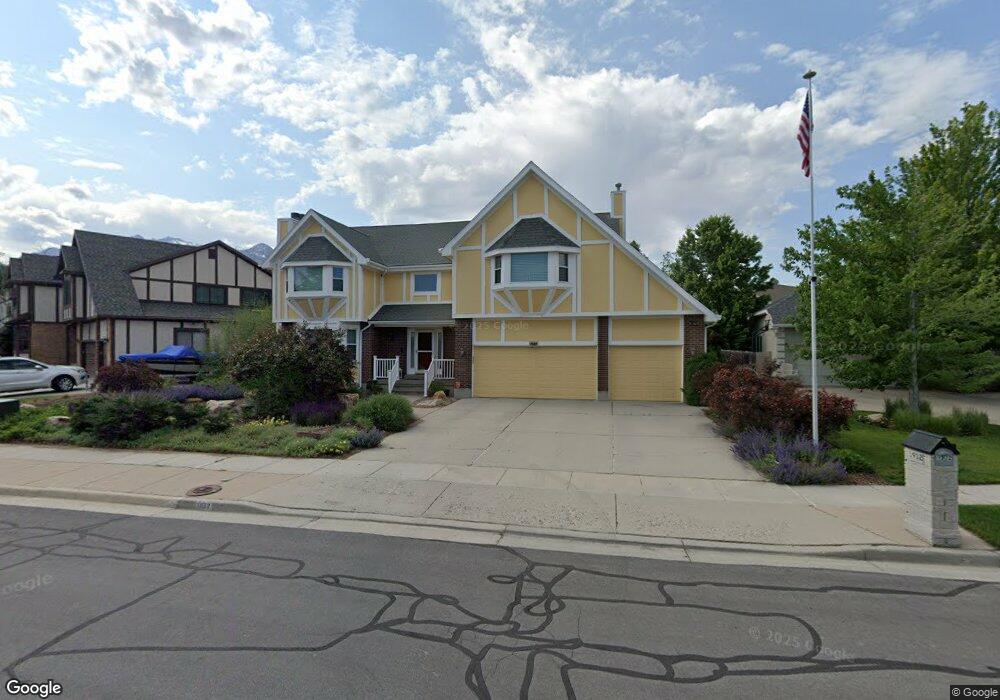 1932 Stalbridge Cir, Sandy, UT 84093 - photo 1