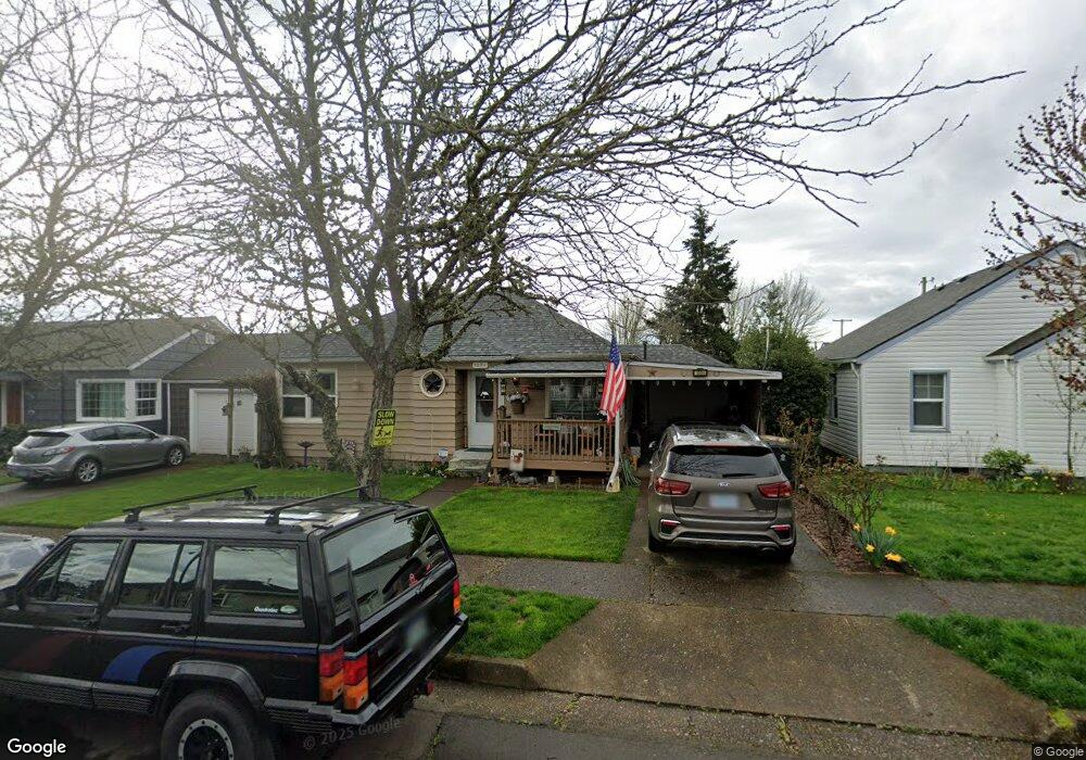 1094 13th Ave SW, Albany, OR 97321 - photo 1