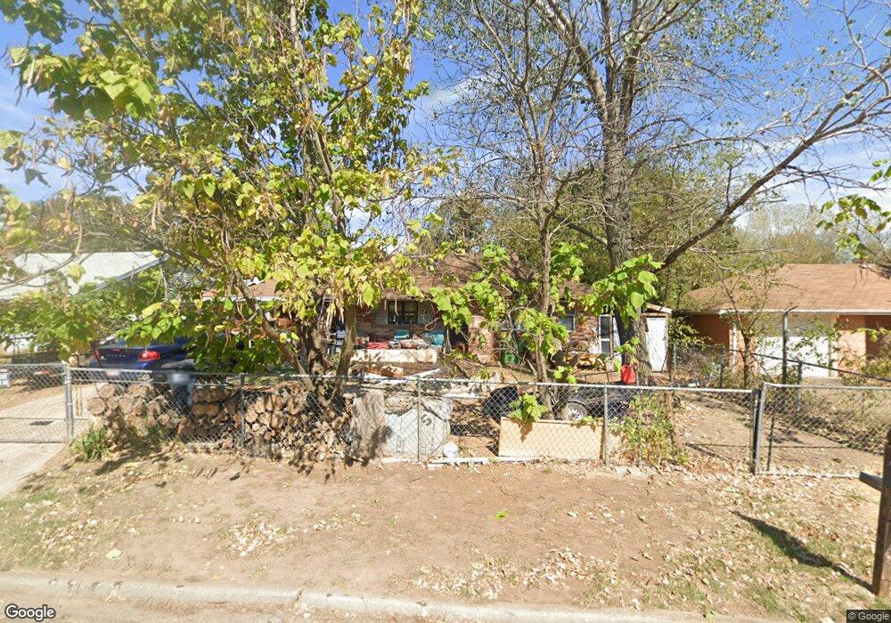 10 Walker Cir, Shawnee, OK 74804 - photo 1