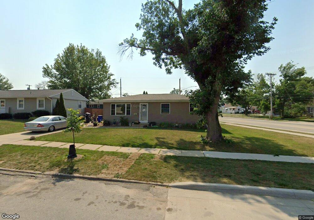 210 Josephine Ln NW, Cedar Rapids, IA 52405 - photo 1