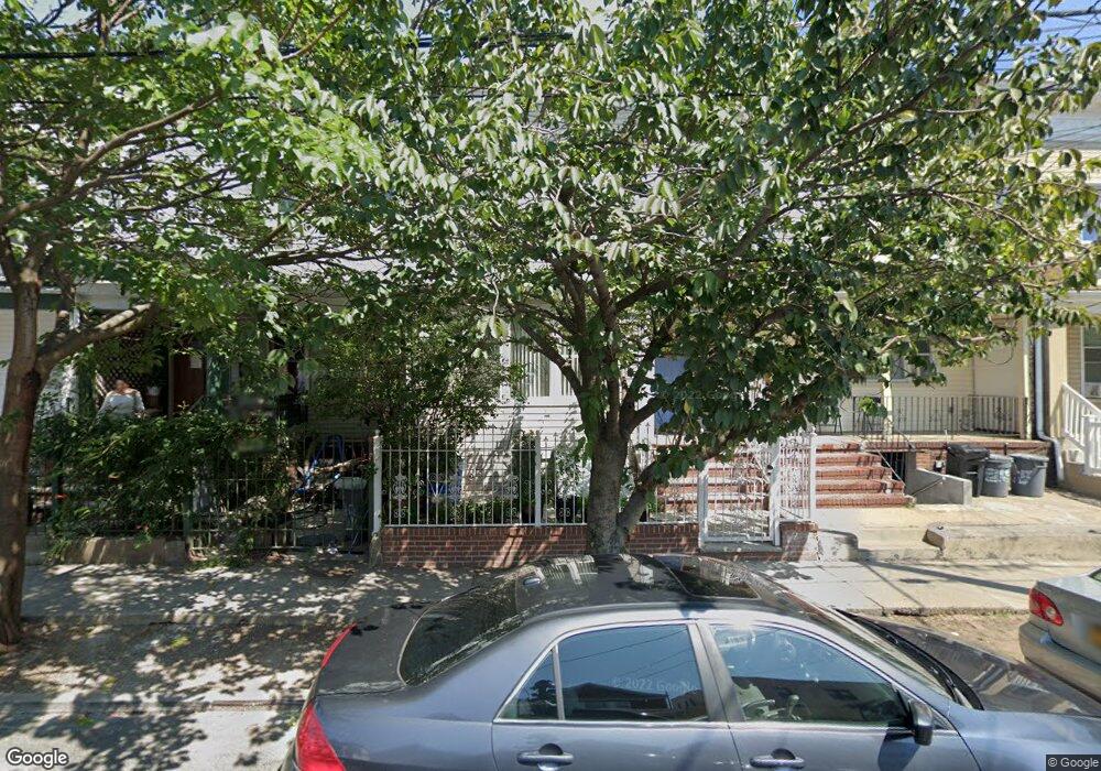 8781 109th St, Richmond Hill, NY 11418 - photo 1