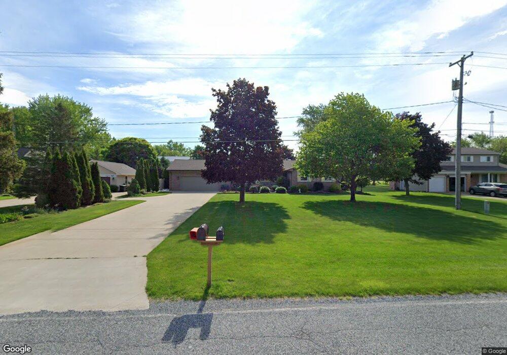 13070 N Linden Rd, Clio, MI 48420 - photo 1