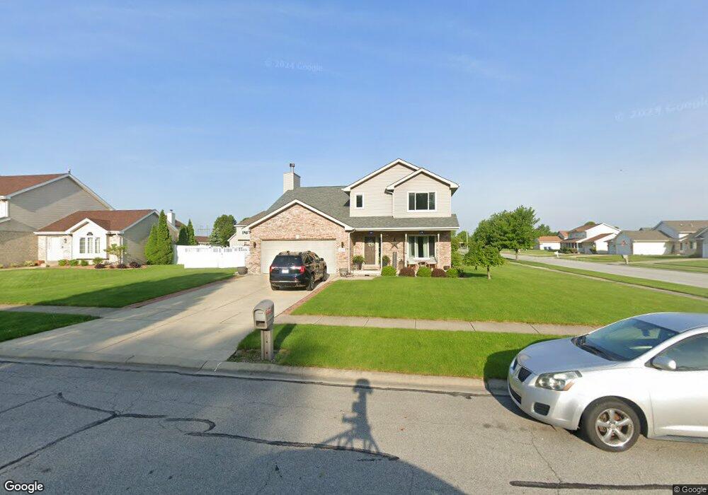 1255 Creekside Dr, Crown Point, IN 46307 - photo 1