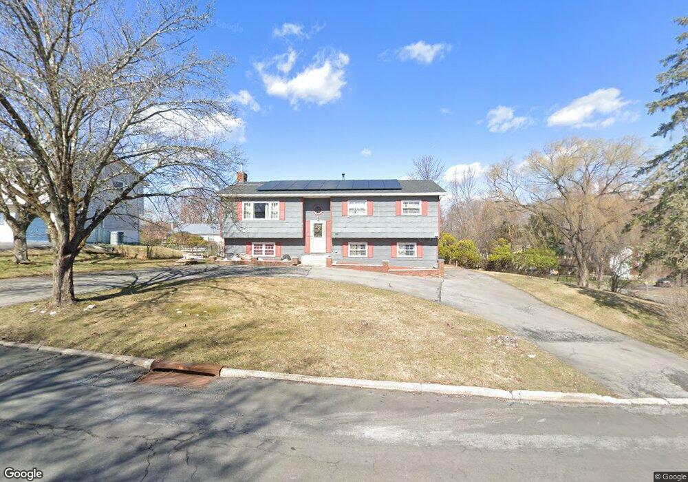 98 Rolling Meadows Rd, Middletown, NY 10940 - photo 1