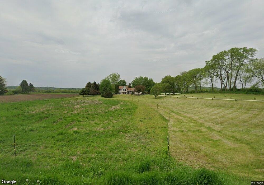 8087 Sandy Ridge Rd, Kewaskum, WI 53040 - photo 1