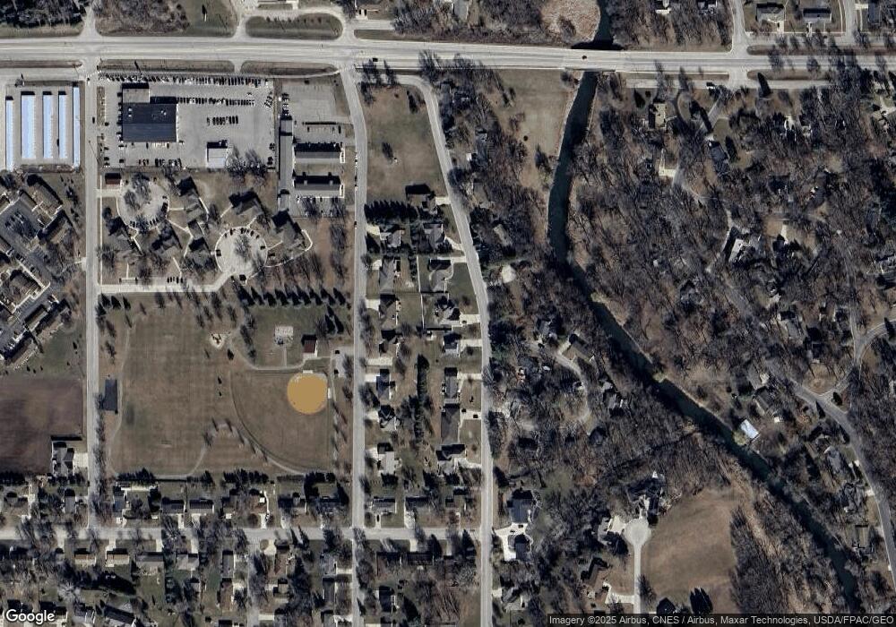 304 24th St SW, Austin, MN 55912 - photo 1