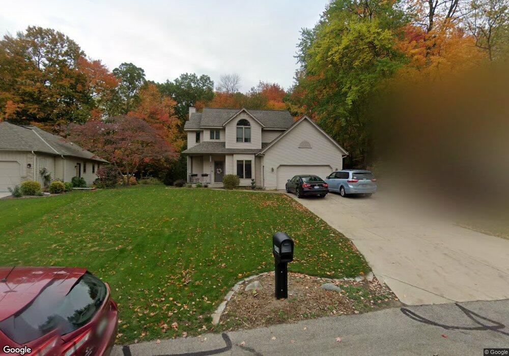 2474 Mcintosh Ave NE, Grand Rapids, MI 49525 - photo 1