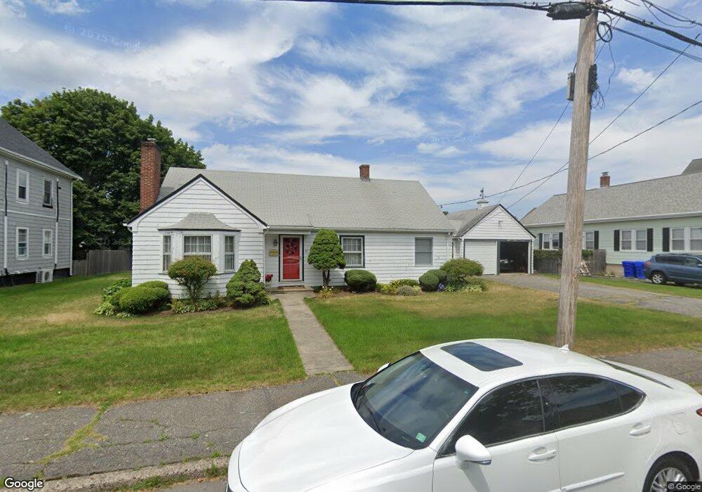 30 Crescent Rd, Pawtucket, RI 02861 - photo 1