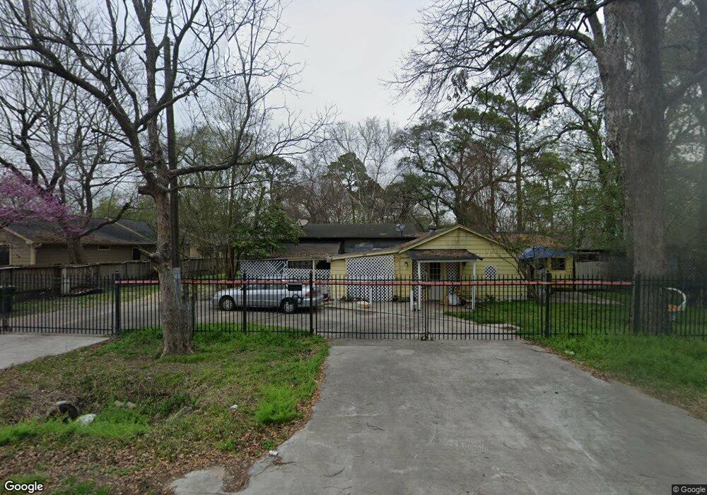 155 Deerfield St, Houston, TX 77022 - photo 1