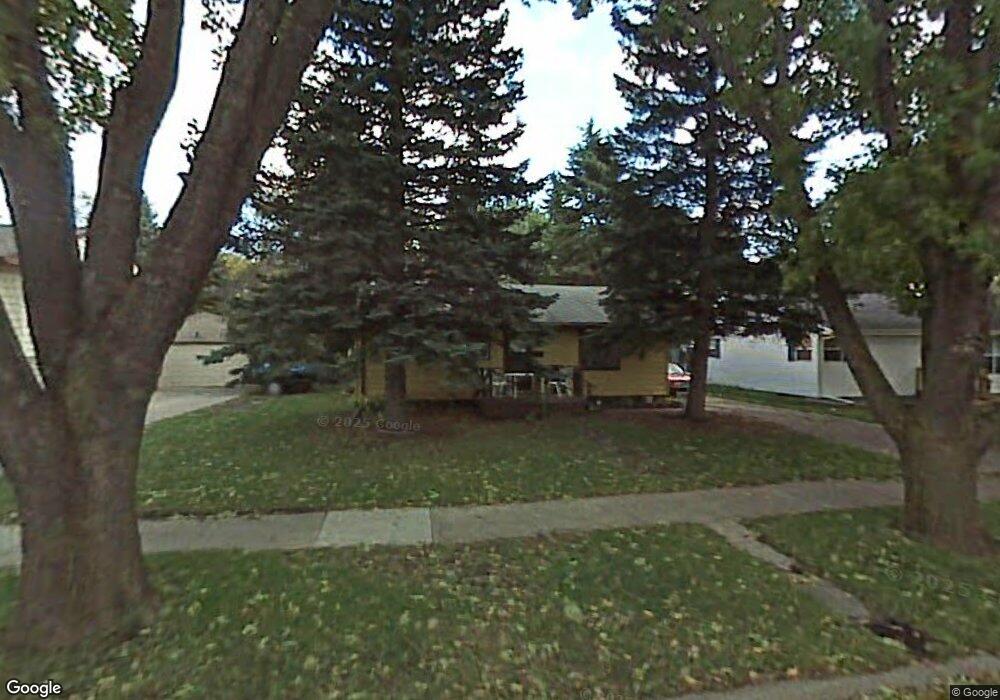 1010 21st St S, Fargo, ND 58103 - photo 1