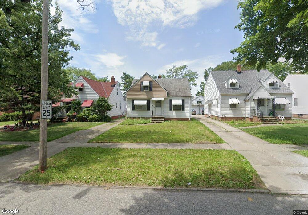 5130 Erwin St, Maple Heights, OH 44137 - photo 1