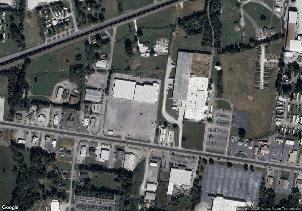 1115 Madison St, Shelbyville, TN 37160 - photo 1