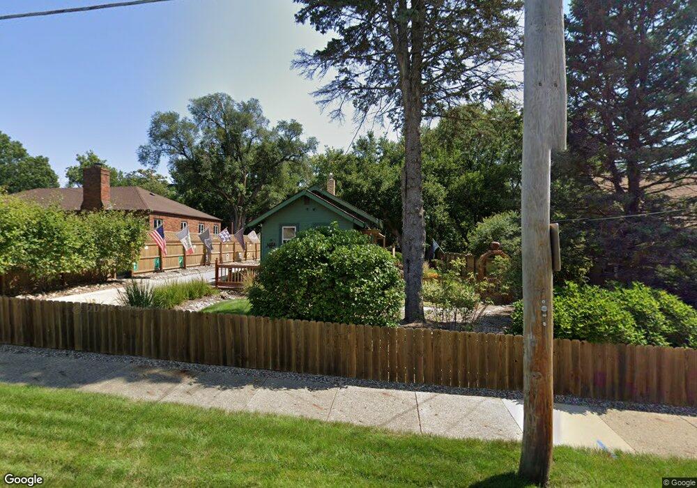 3827 36th St, Des Moines, IA 50310 - photo 1