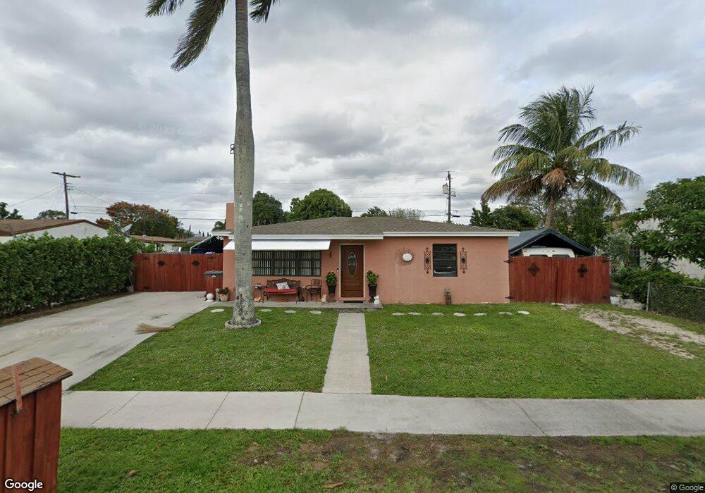 629 Elm Rd, West Palm Beach, FL 33409 - photo 1