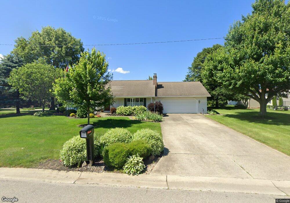 1126 Wade Dr, Bucyrus, OH 44820 - photo 1