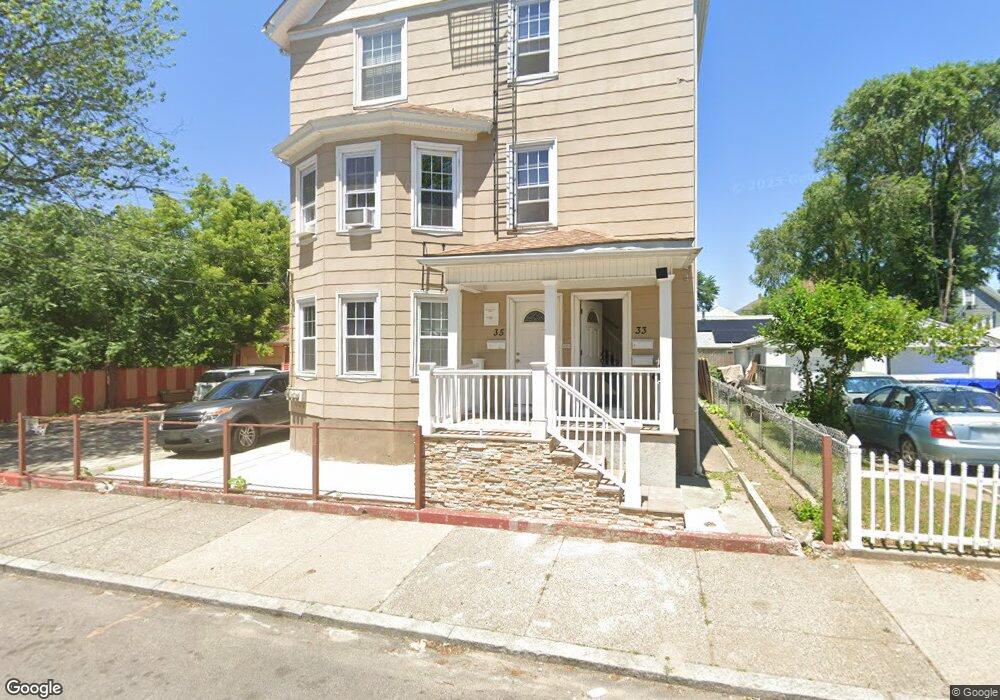 33 Paisley St unit 1, Pawtucket, RI 02860 - photo 1