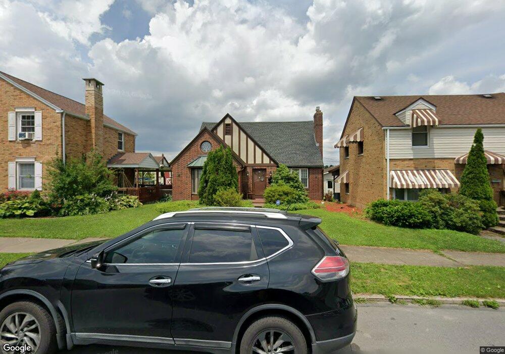 447 Carleton Ave, Hazleton, PA 18201 - photo 1