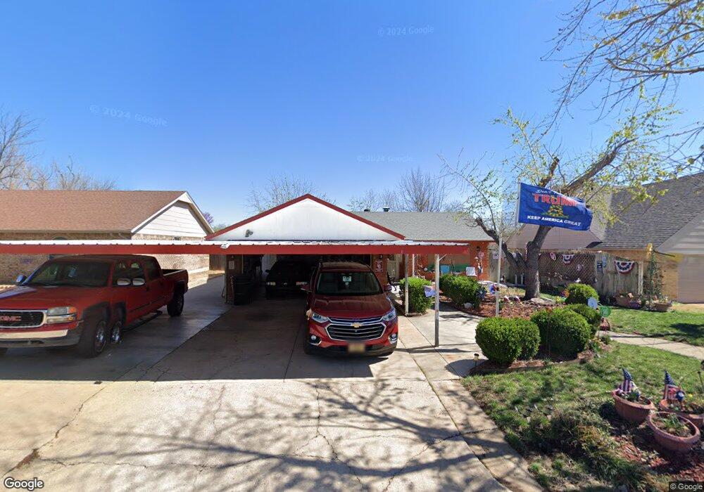 300 N English St, Moore, OK 73160 - photo 1