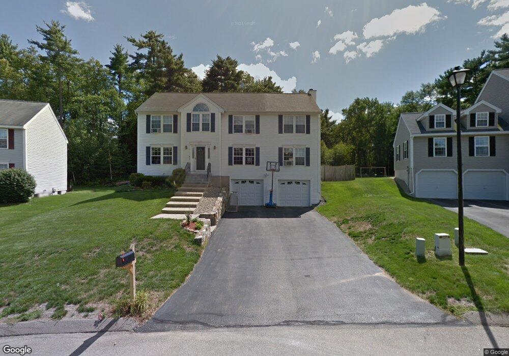 8 Scotchpine Ln, MerriMacK, NH 03054 - photo 1