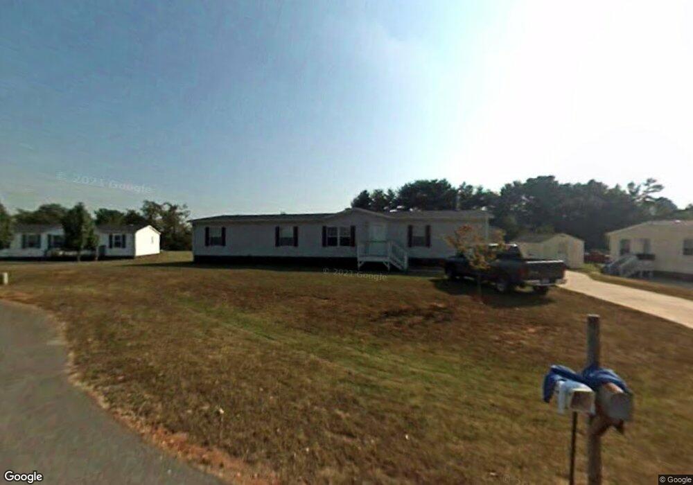 124 Rivergreen Dr, Statesville, NC 28625 - photo 1