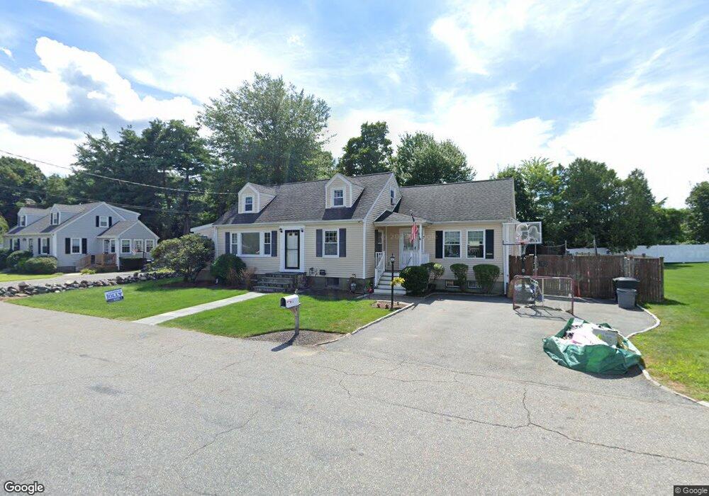 7 Mayflower Rd, Woburn, MA 01801 - photo 1