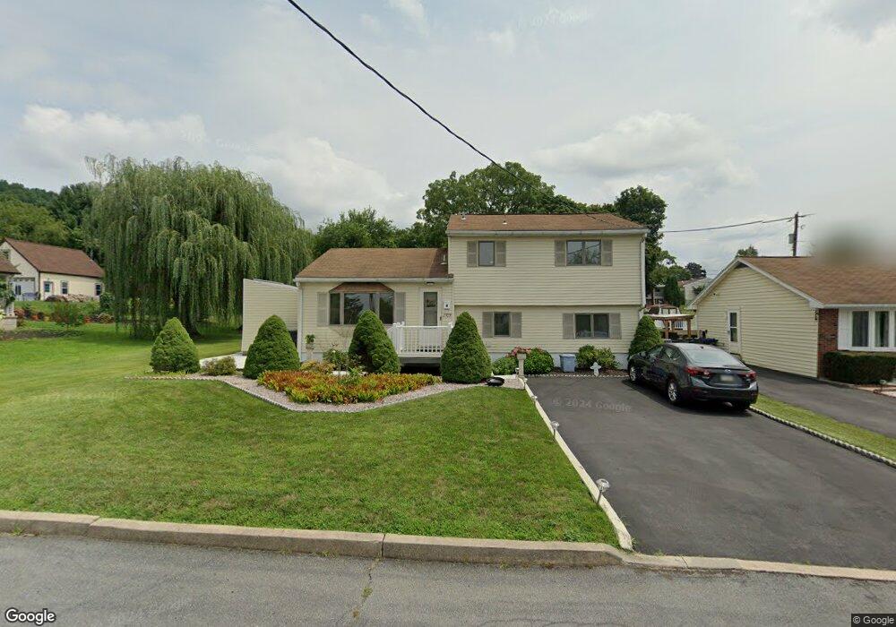 1215 S Halstead St, Allentown, PA 18103 - photo 1