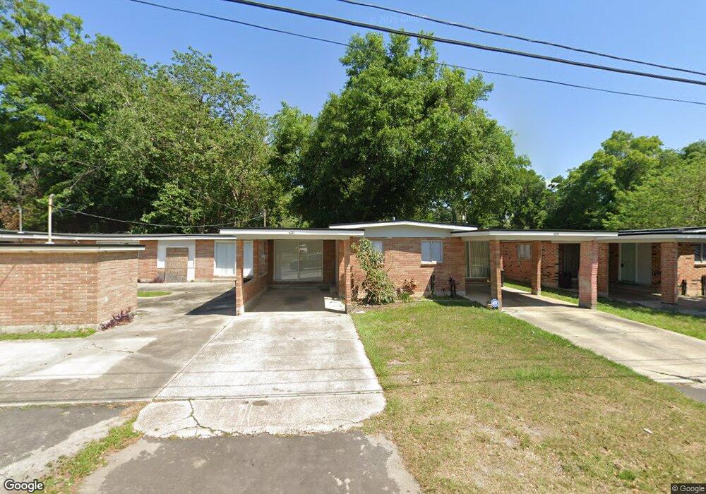 6329 Kimberly Ln, Jacksonville, FL 32210 - photo 1