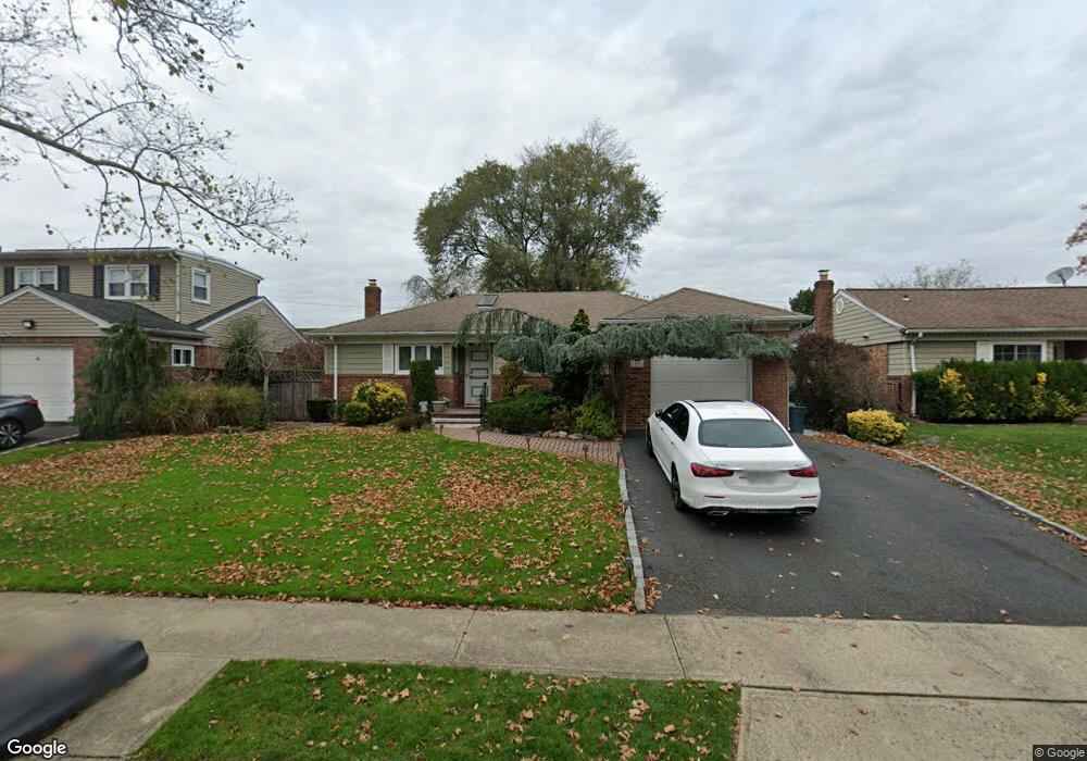 1492 Kew Ave, Hewlett, NY 11557 - photo 1