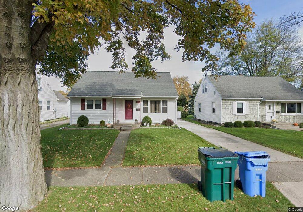 1724 W Rundle Ave, Lansing, MI 48910 - photo 1