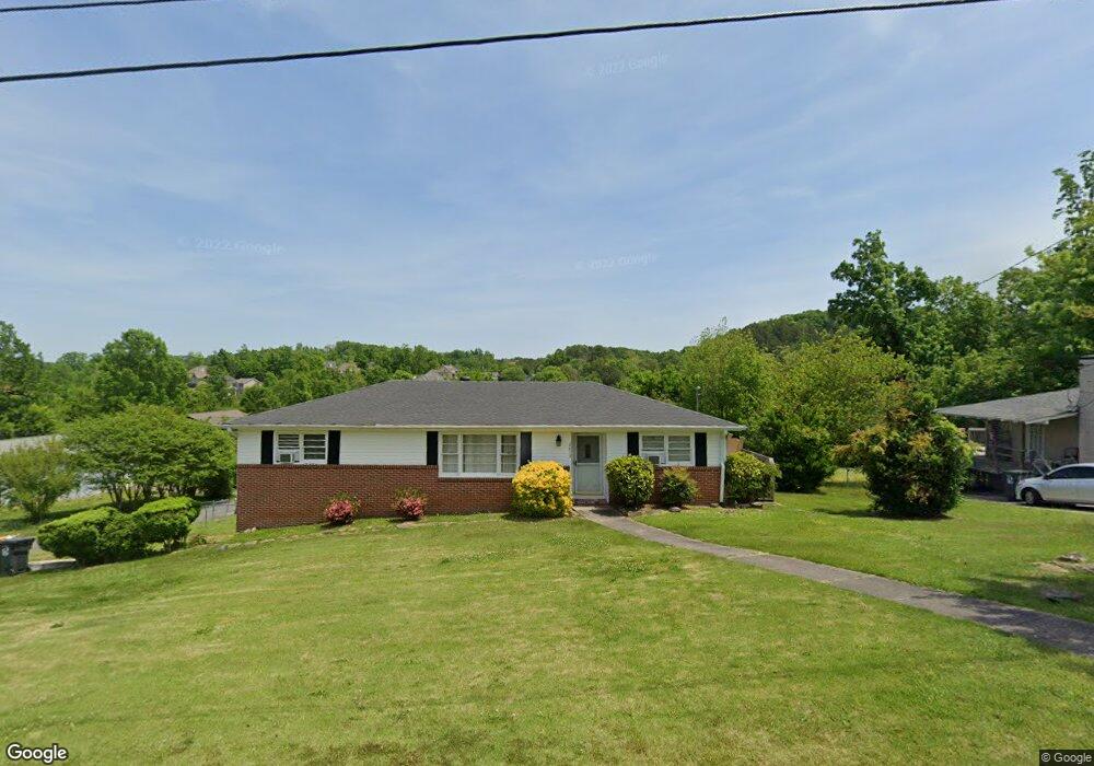 2813 10th St NE, Center Point, AL 35215 - photo 1