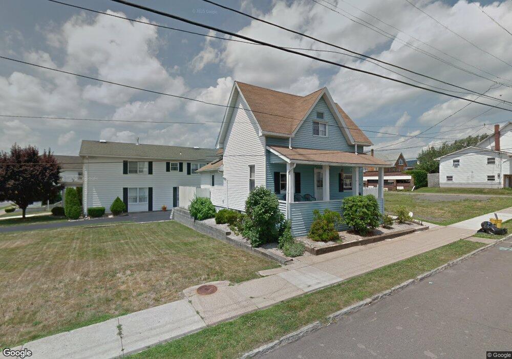 132 S Walnut St, Nanticoke, PA 18634 - photo 1