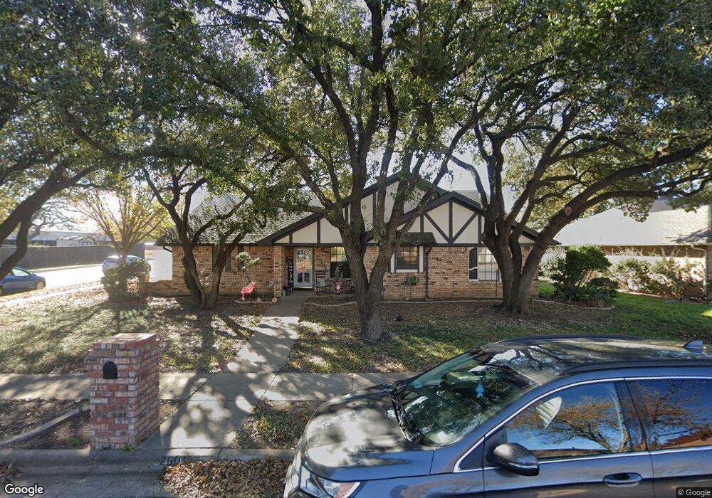 2501 Sunshine Ct, Bedford, TX 76021 - photo 1