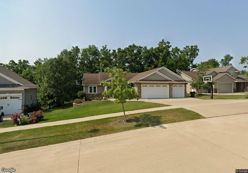 4015 Windfall Dr NW, Cedar Rapids, IA 52405 - photo 1
