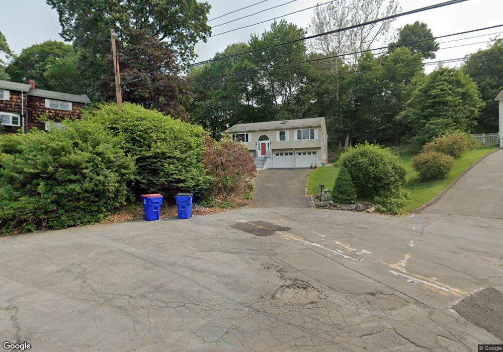 152 Carroll Rd, Fairfield, CT 06824 - photo 1