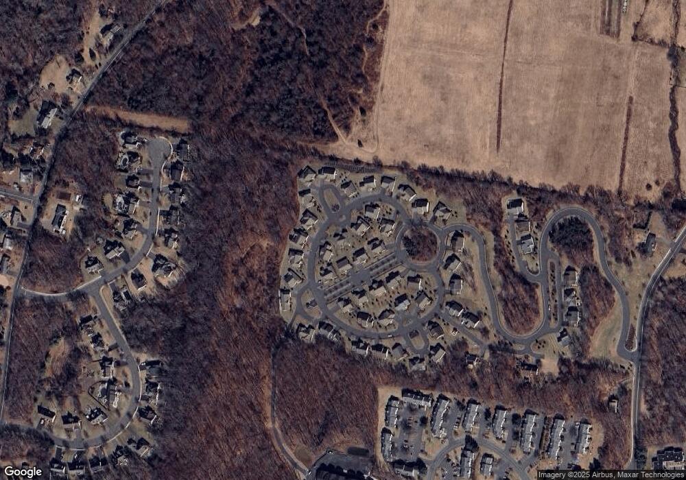 14 Woodsboro Cir, Cromwell, CT 06416 - photo 1