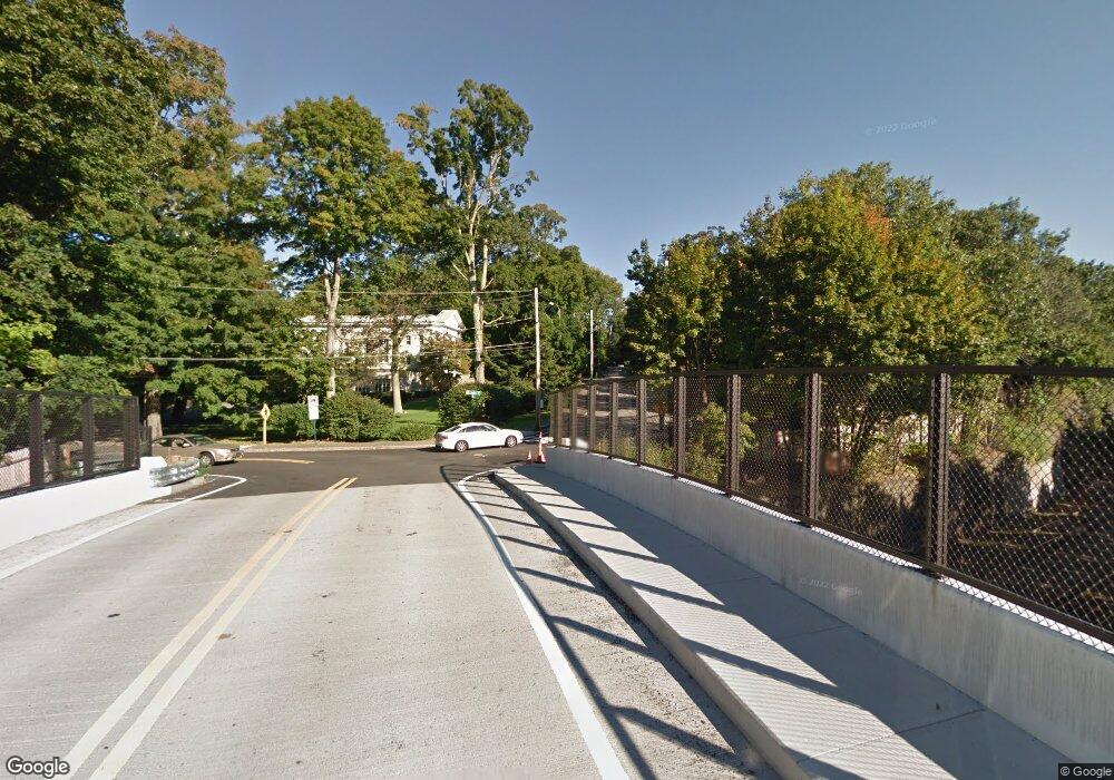 11 Falmouth Cir, Wellesley Hills, MA 02481 - photo 1