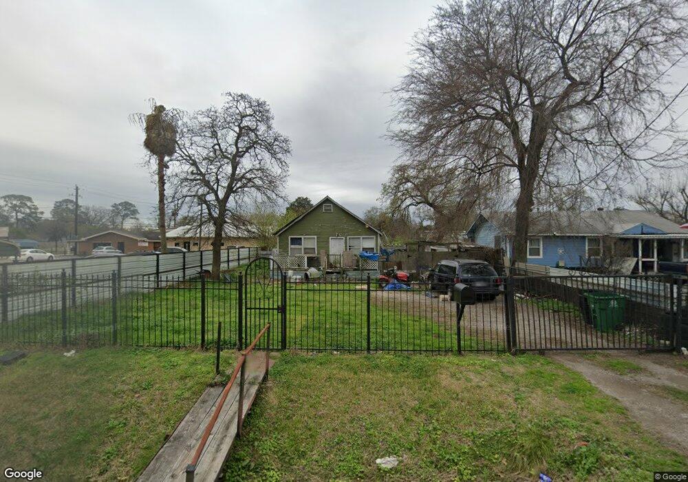 740 Apache St, Houston, TX 77022 - photo 1