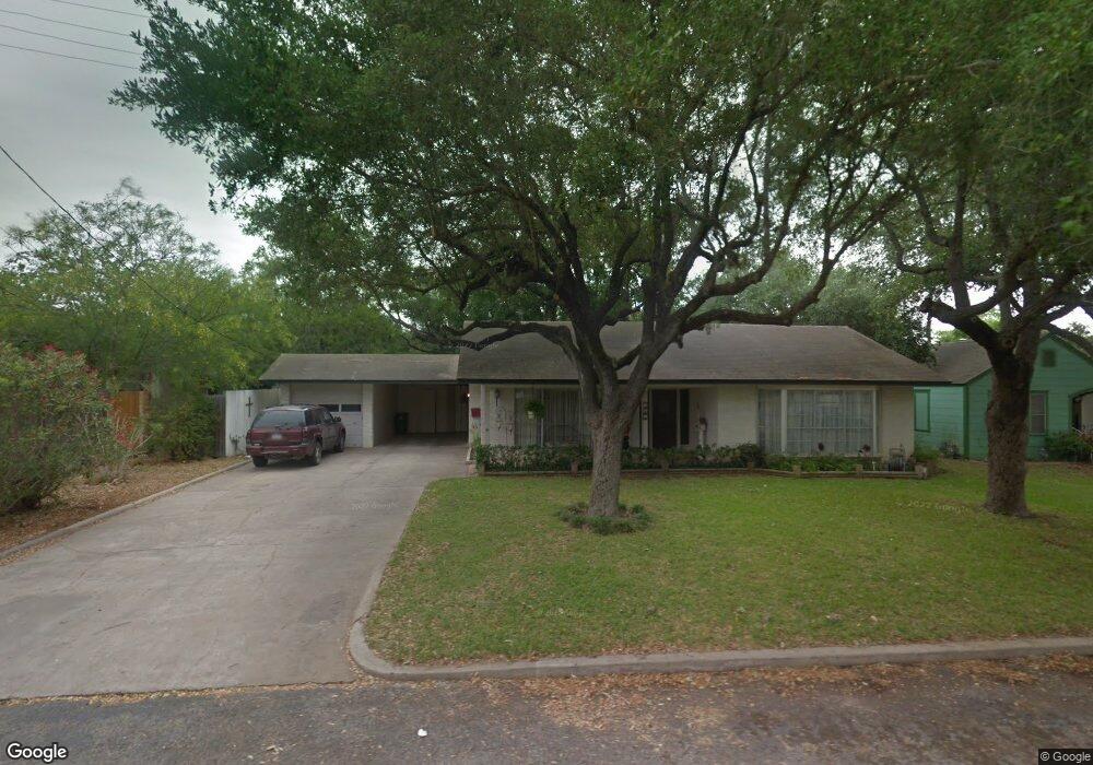 906 N Harrison St, Beeville, TX 78102 - photo 1