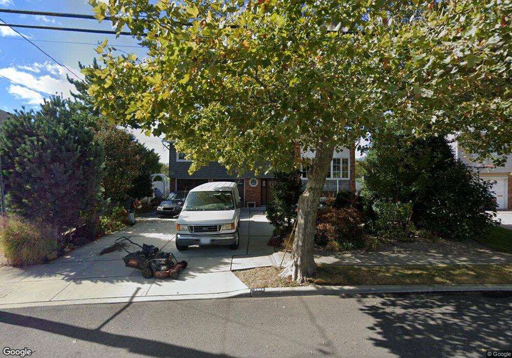 2854 Clubhouse Rd, Merrick, NY 11566 - photo 1